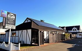 Tudor Lodge Motel